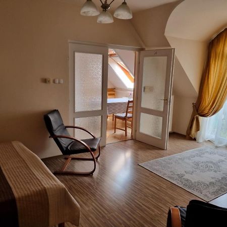 Koerteszirom Apartman Eger Exterior foto