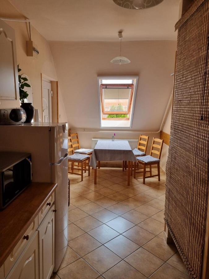 Koerteszirom Apartman Eger Exterior foto